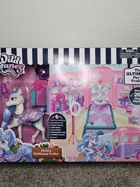 Clubhouse Trailer Playset - Purple and Pink